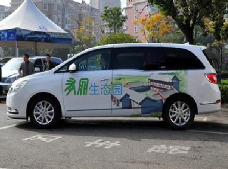 独山户外车贴喷绘如何保持效果?